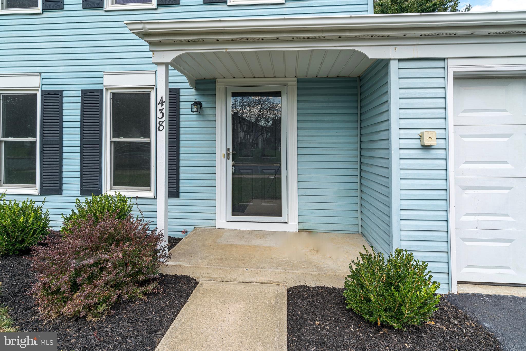 CAMBRIDGE VILLAGE - Residential