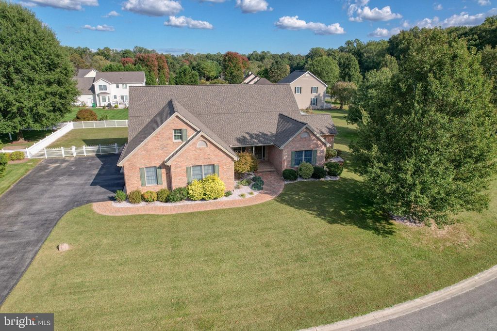 Photo of 205 Scarlet Circle, DOVER, DE 19904 (MLS # DEKT2041316)
