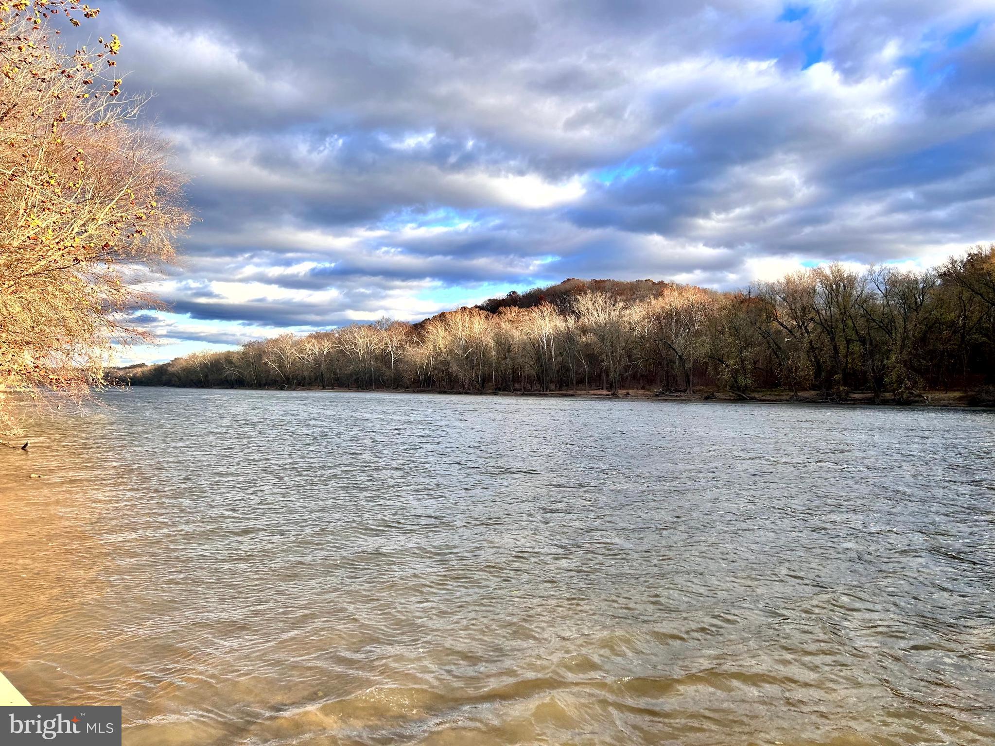 BROOKFIELD - Residential