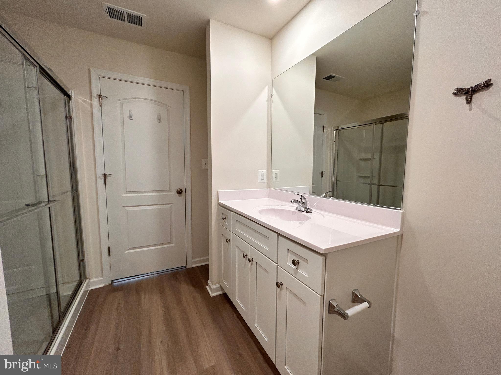 BROOKFIELD - Residential