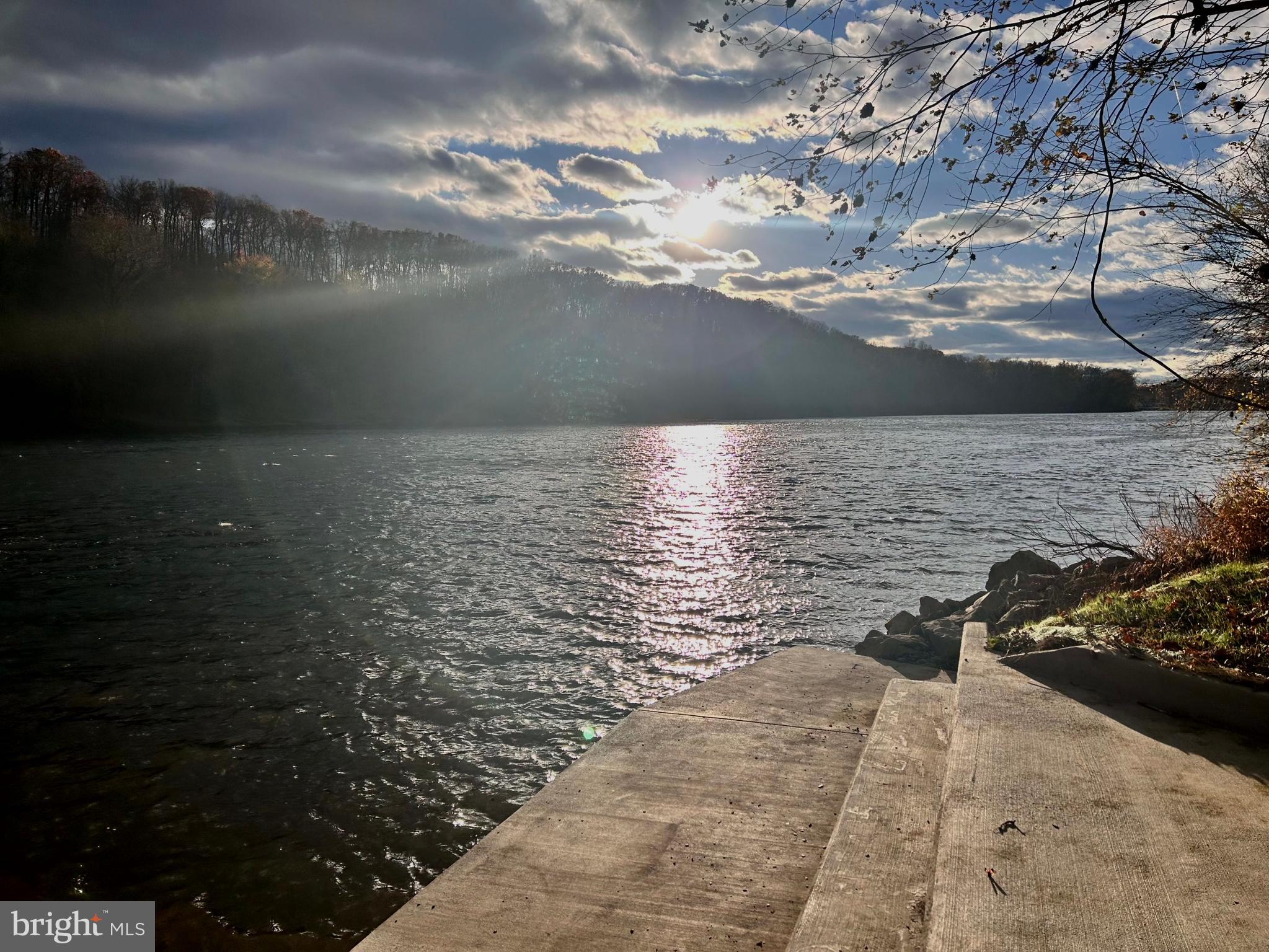 BROOKFIELD - Residential