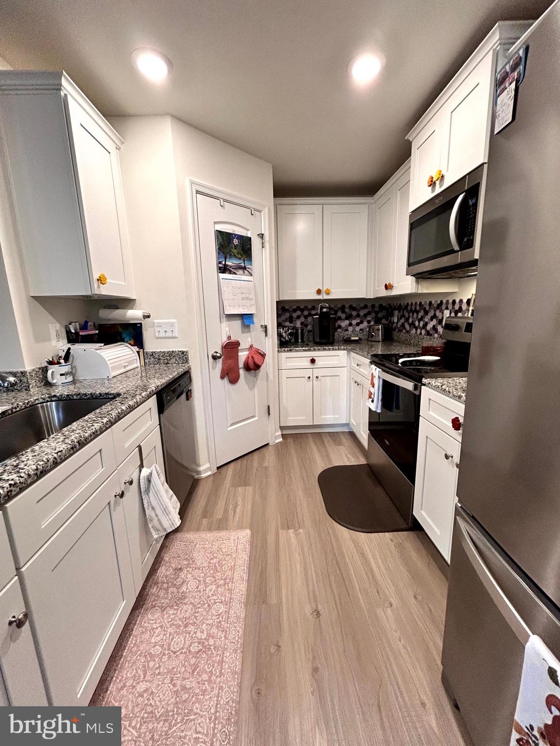 BROOKFIELD - Residential