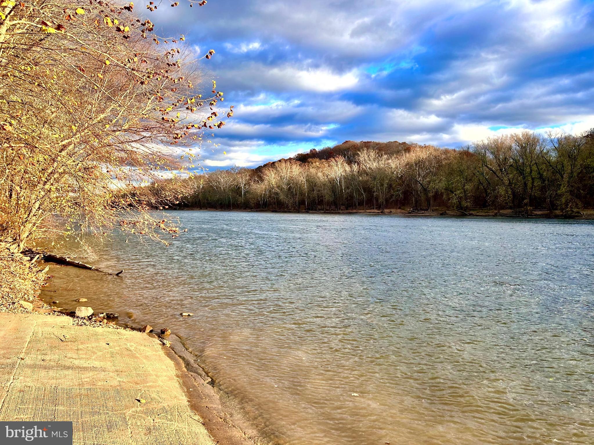 BROOKFIELD - Residential