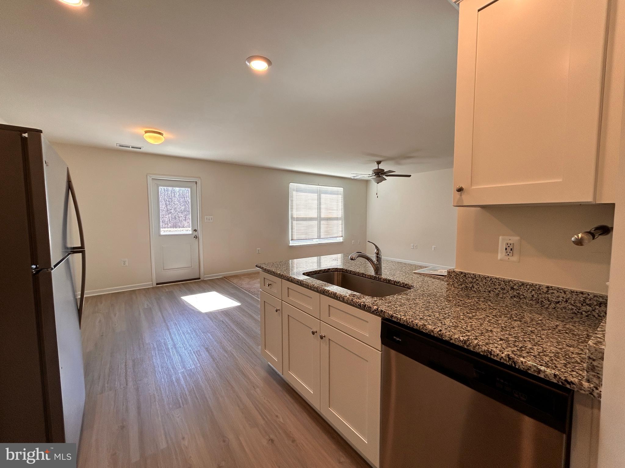 BROOKFIELD - Residential