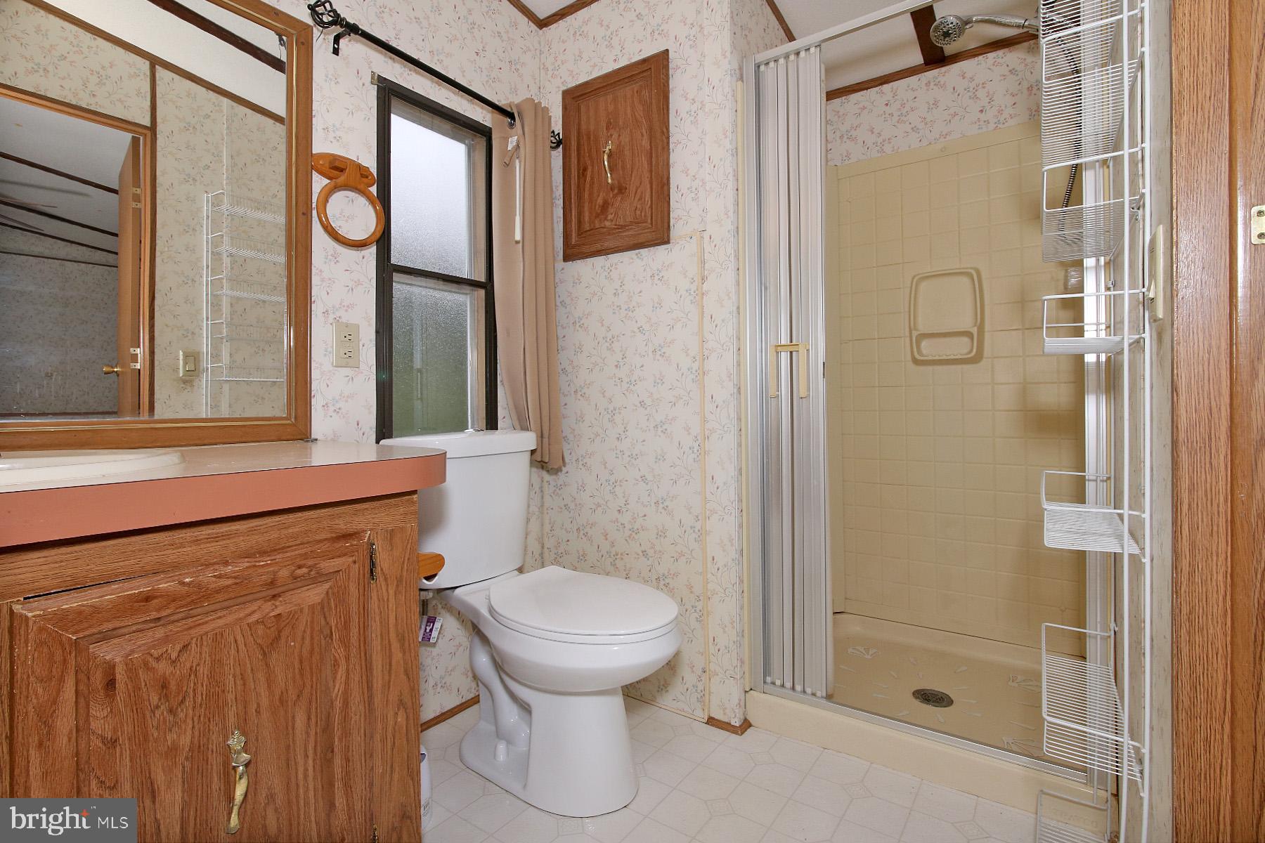 COUNTRY ACRES GOLD - Residential