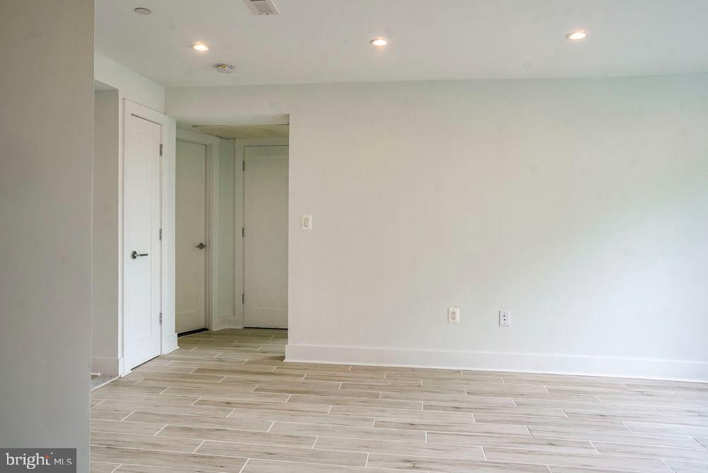 16TH STREET HEIGHTS - Residential Lease