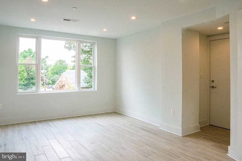 16TH STREET HEIGHTS - Residential Lease