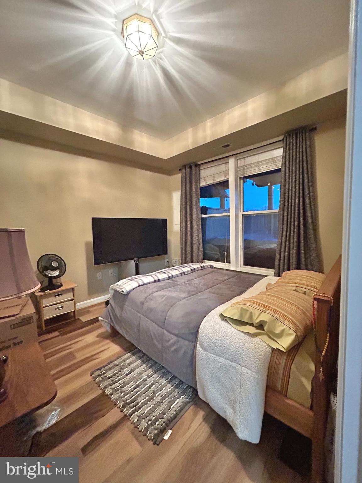 ASHBURN VILLAGE - Residential Lease