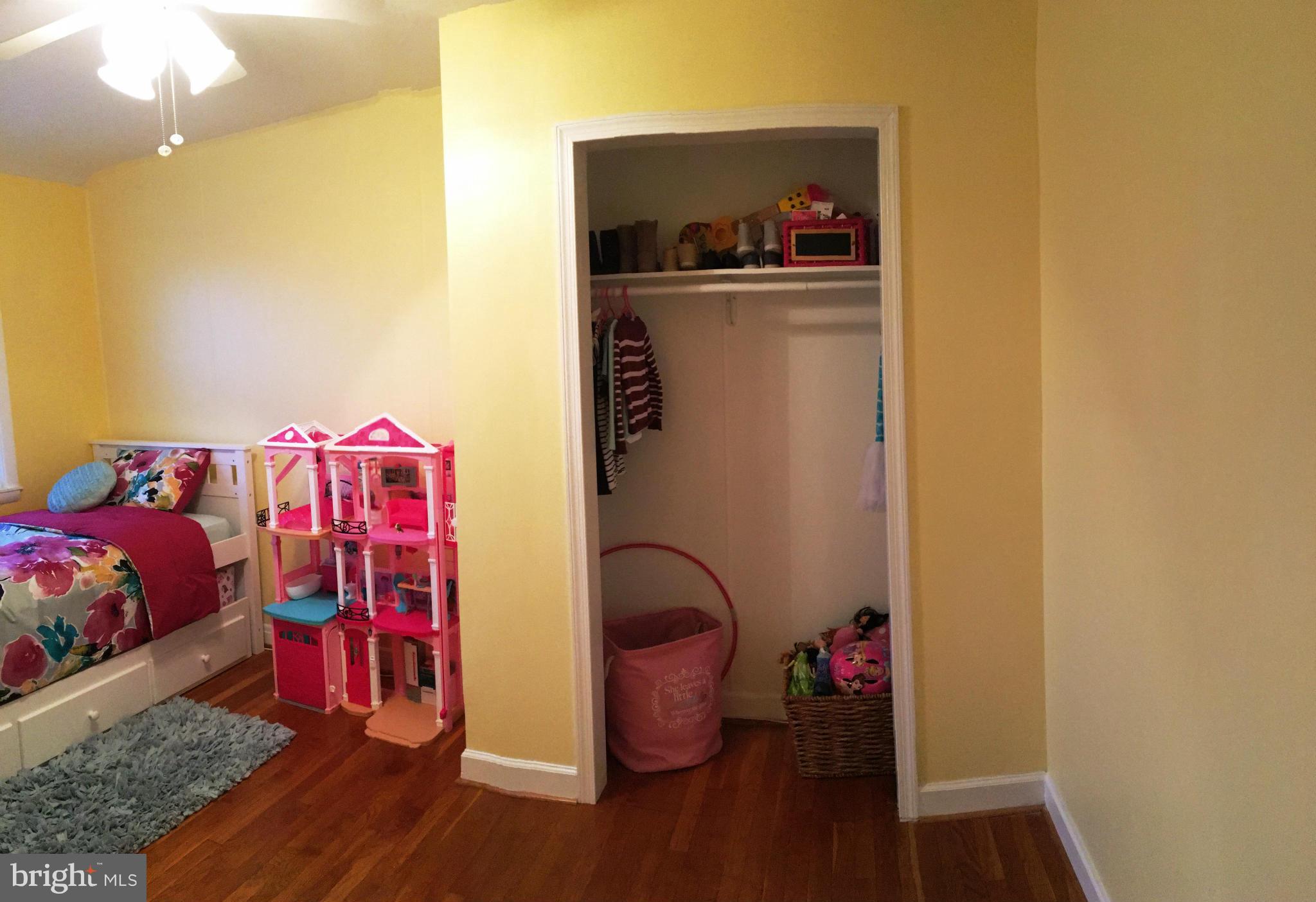 IDLEWOOD - Residential