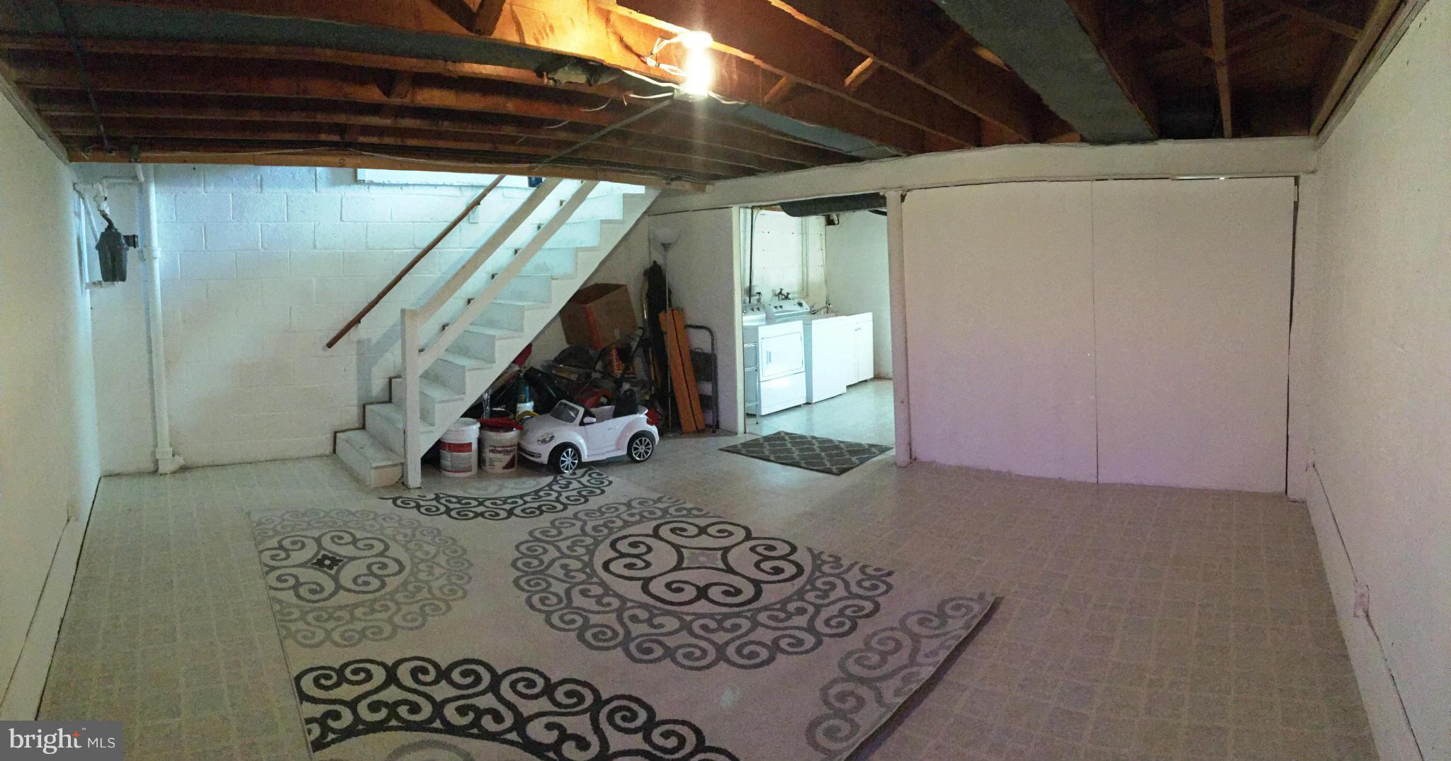 IDLEWOOD - Residential