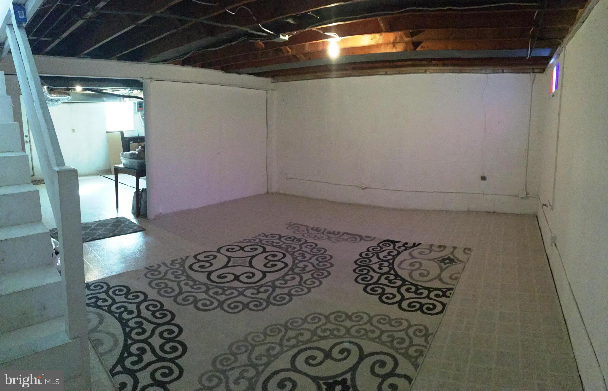 IDLEWOOD - Residential