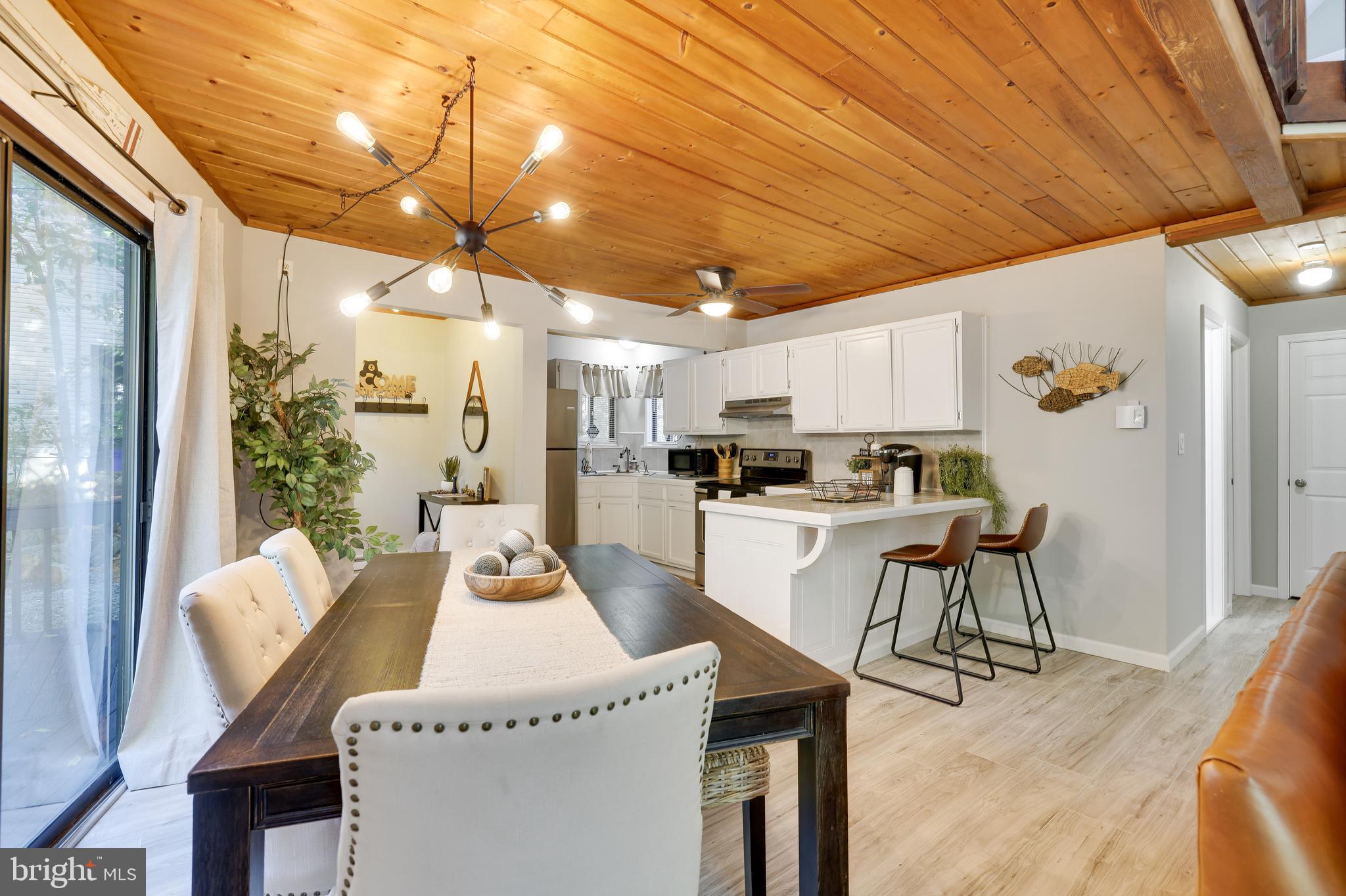 POCONO FARMS - Residential