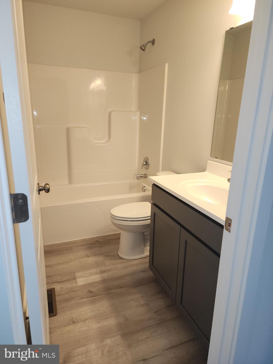 THE COMMUNITIES OF BURWELL - Residential Lease