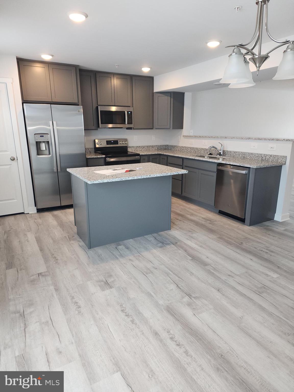 THE COMMUNITIES OF BURWELL - Residential Lease