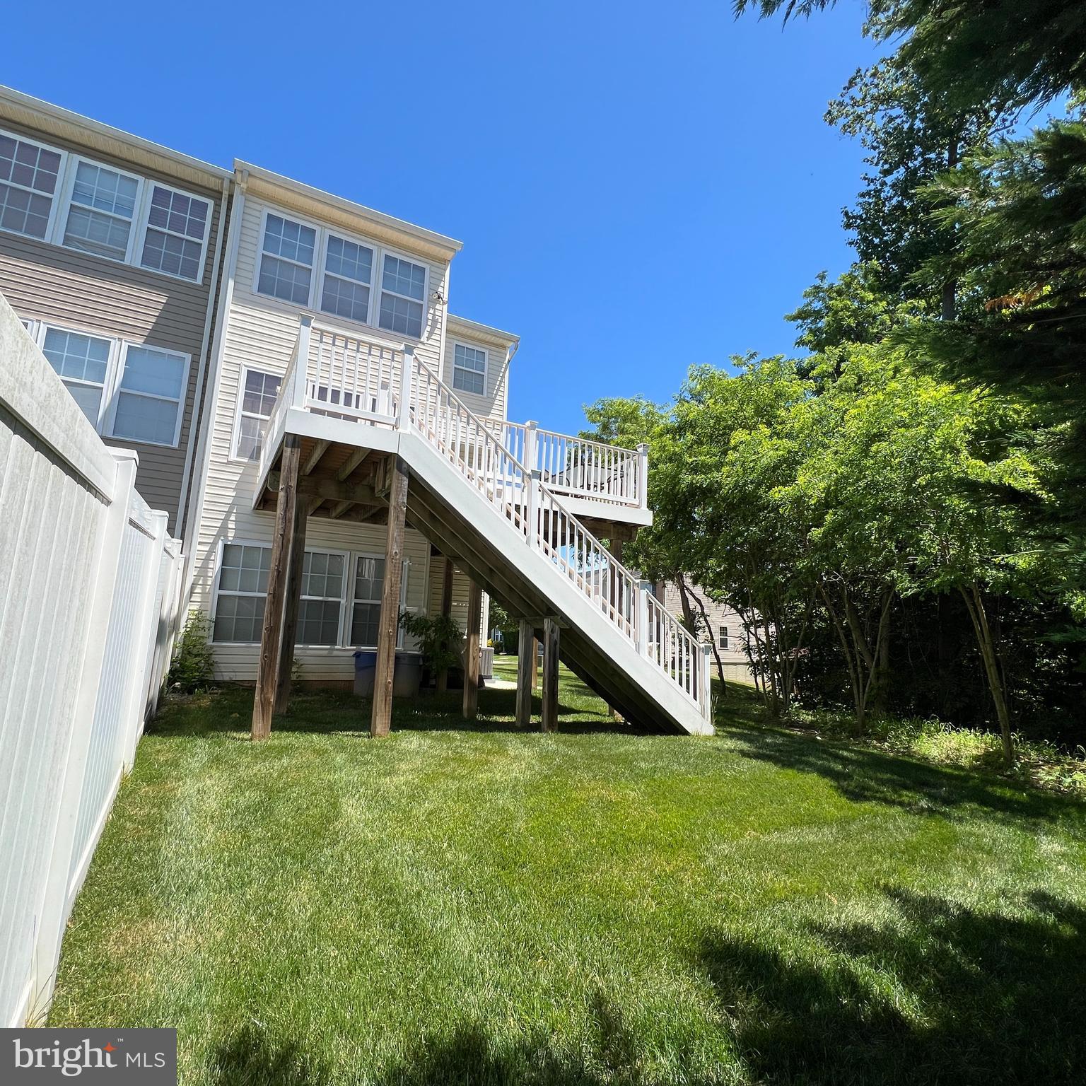 HOLLY WOODS - Residential