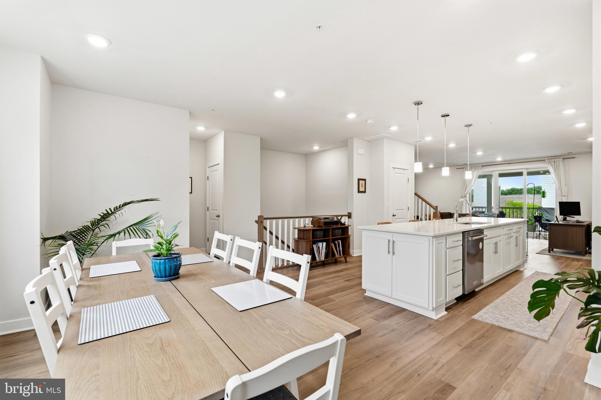 KINCORA - Residential
