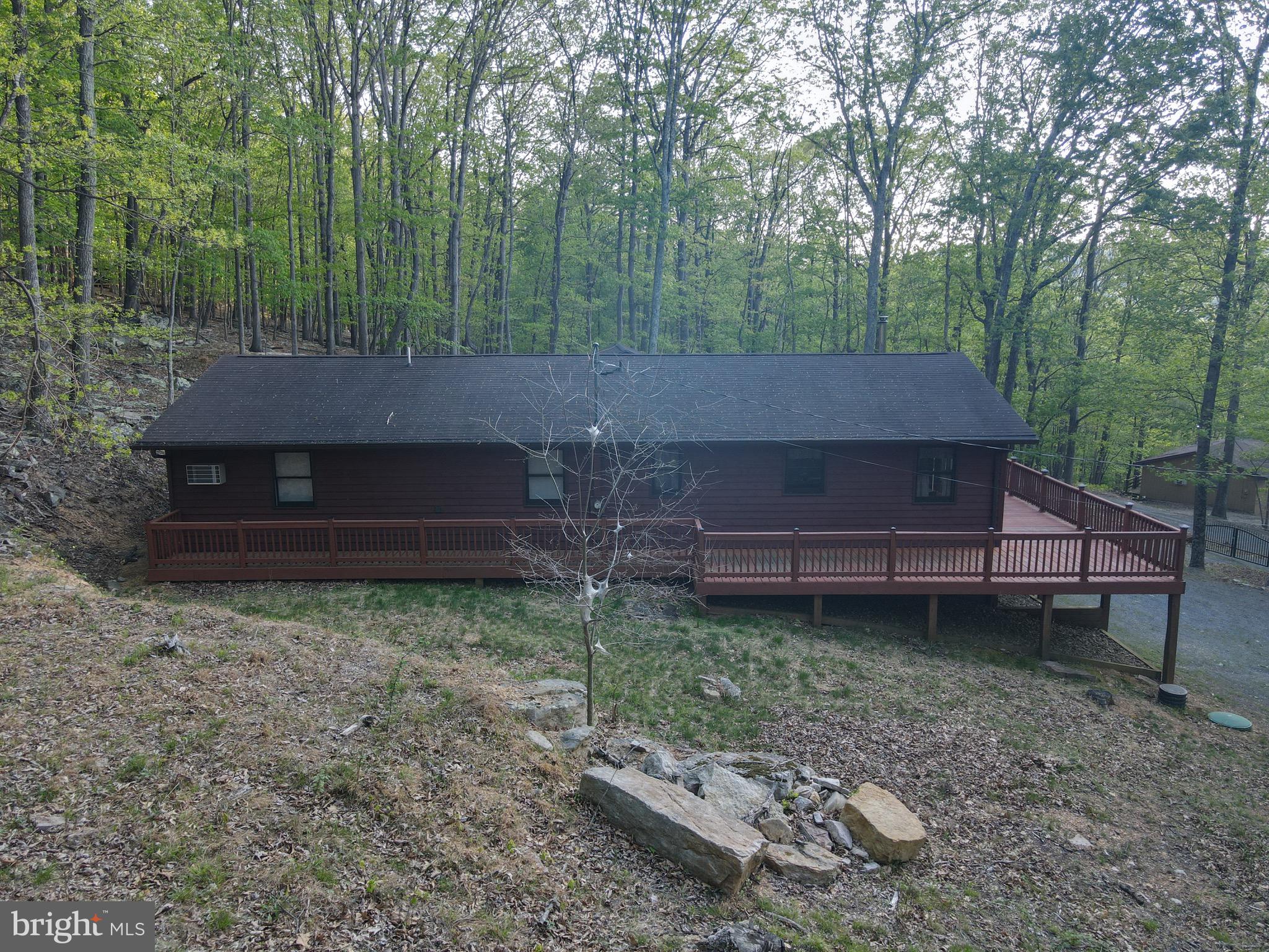 ROUSE MOUNTAIN - Residential