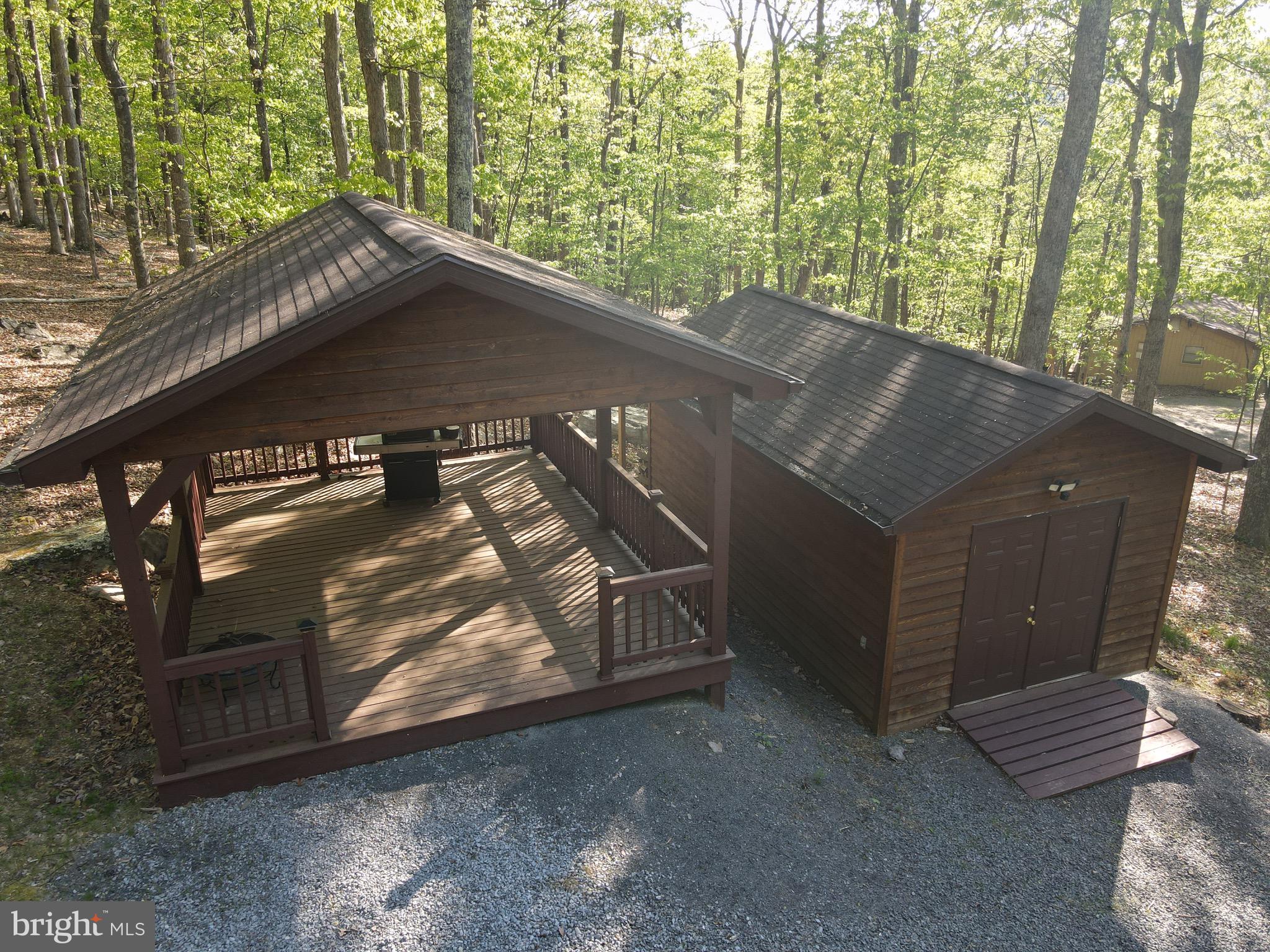 ROUSE MOUNTAIN - Residential