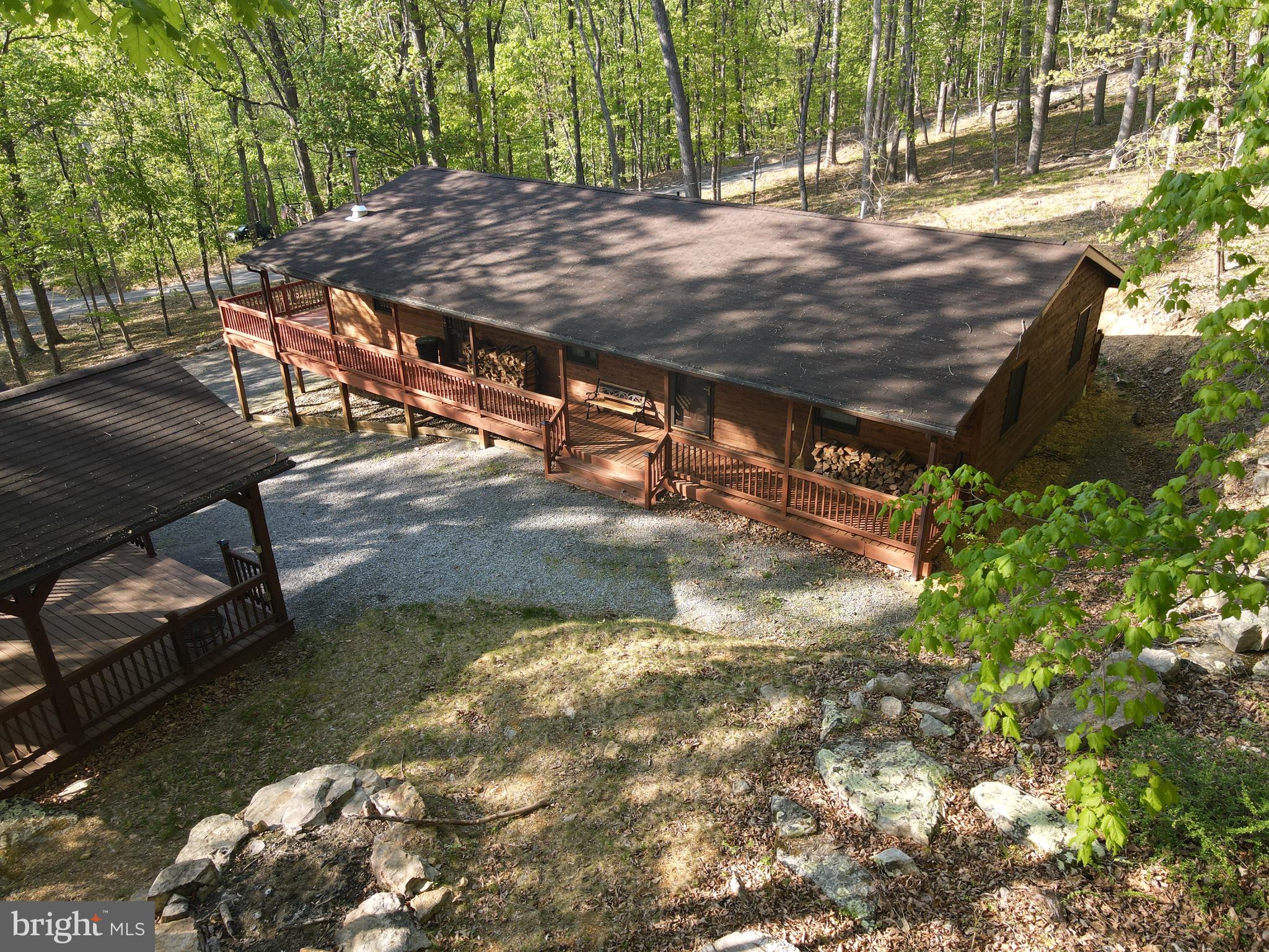 ROUSE MOUNTAIN - Residential