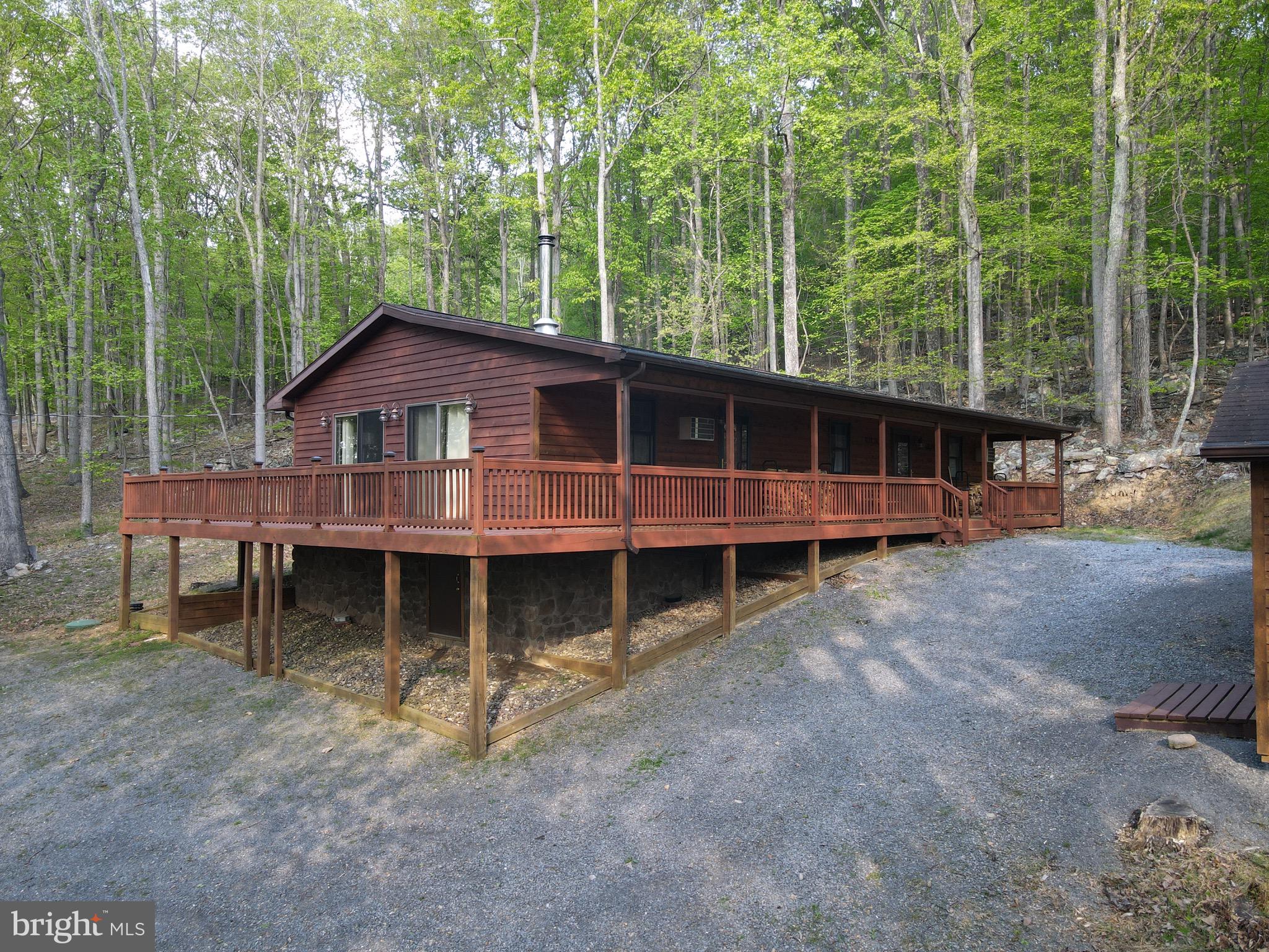 ROUSE MOUNTAIN - Residential