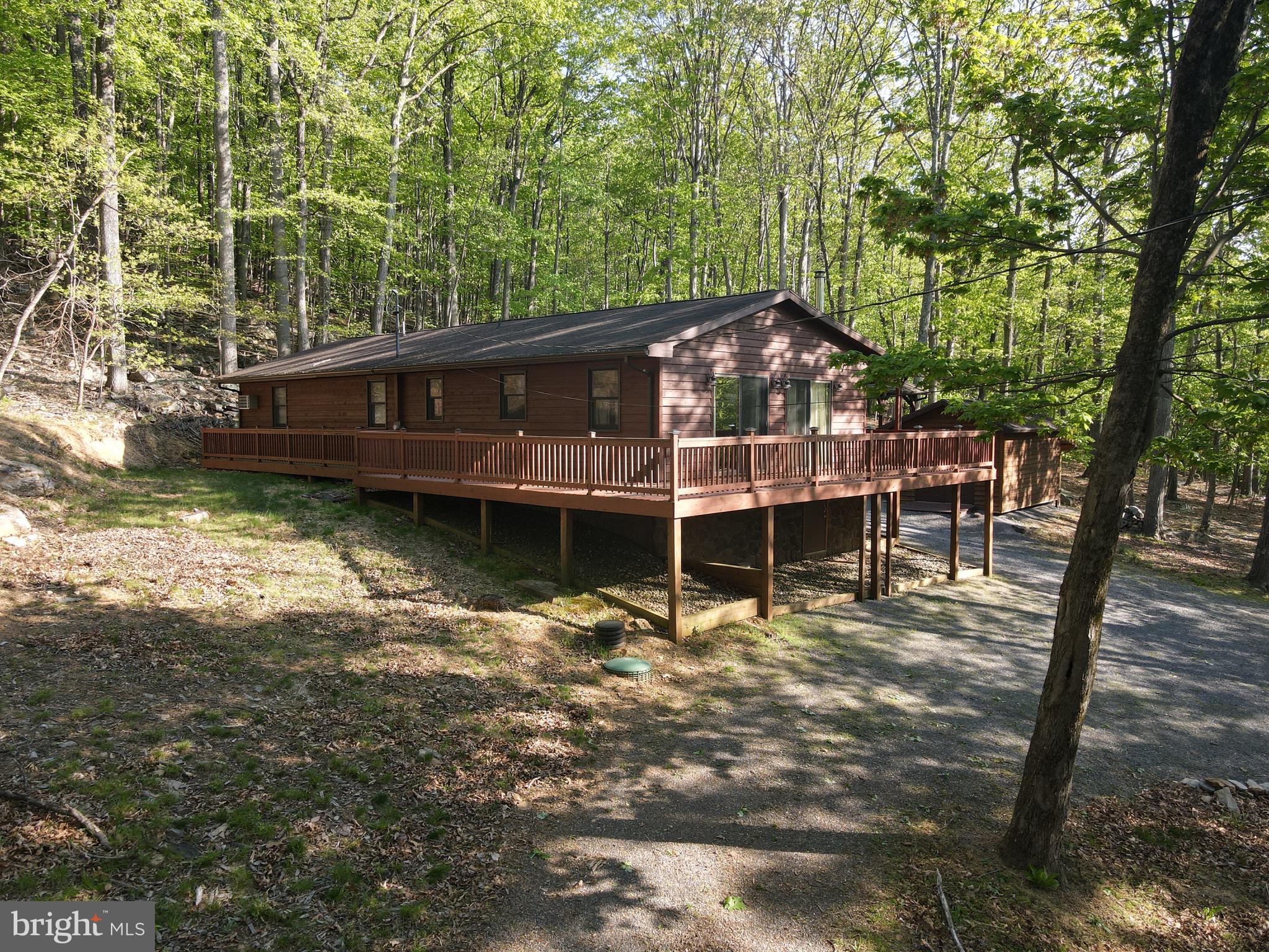 ROUSE MOUNTAIN - Residential