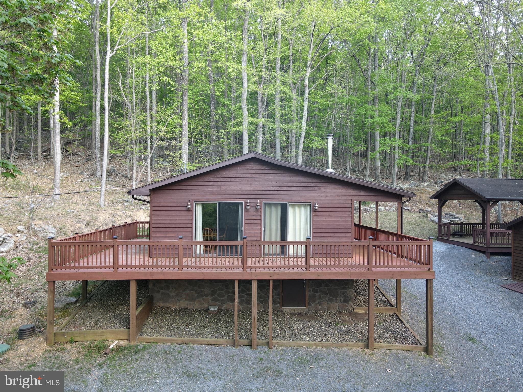 ROUSE MOUNTAIN - Residential