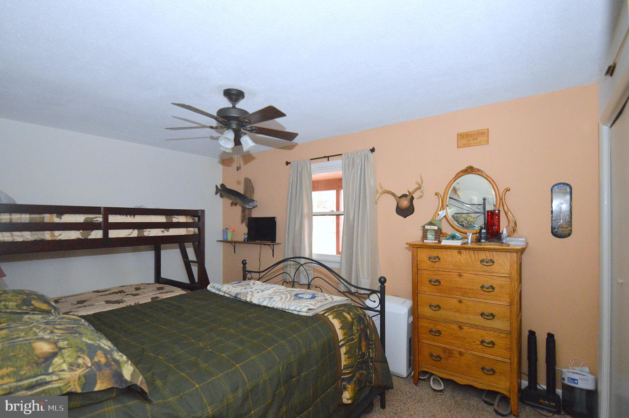 ROUSE MOUNTAIN - Residential