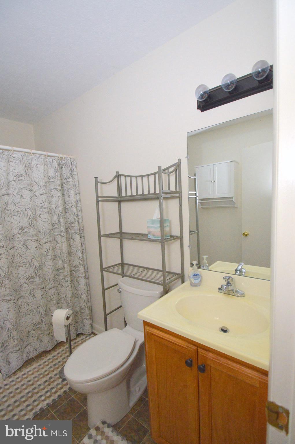 ROUSE MOUNTAIN - Residential