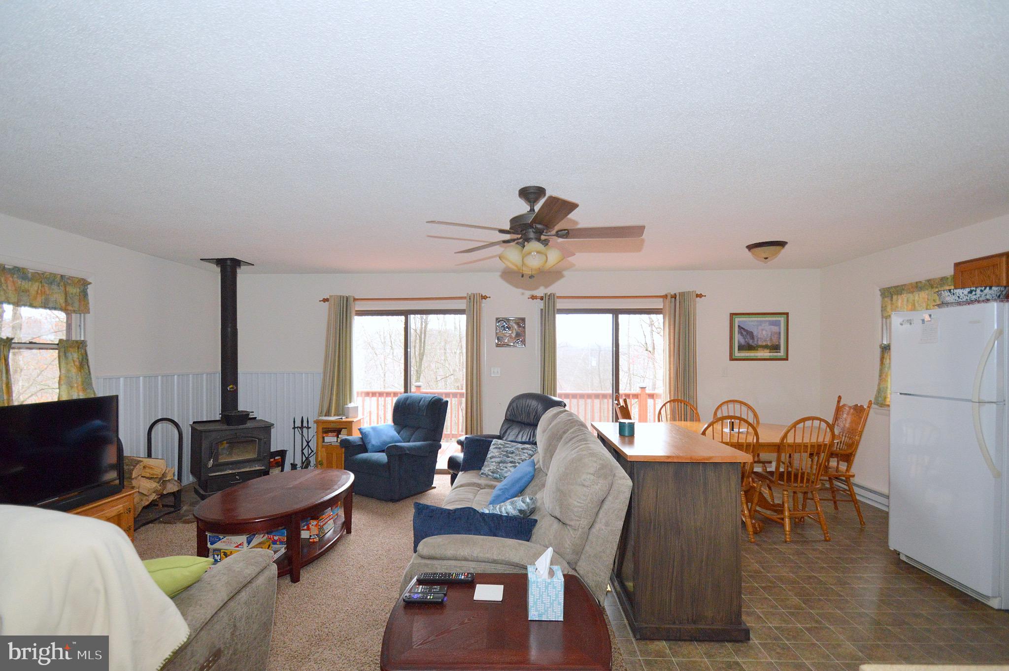 ROUSE MOUNTAIN - Residential