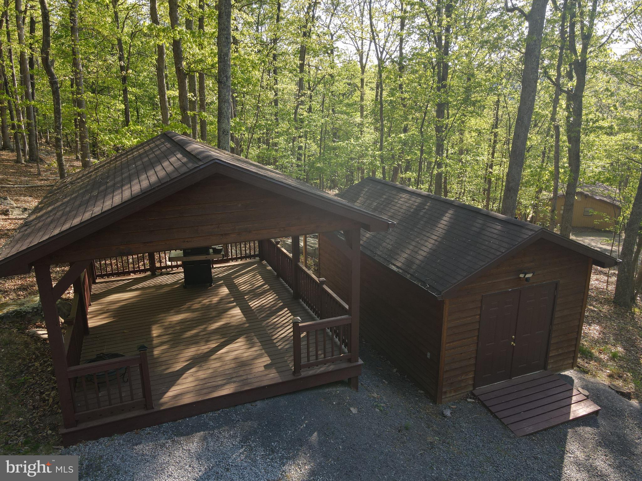 ROUSE MOUNTAIN - Residential