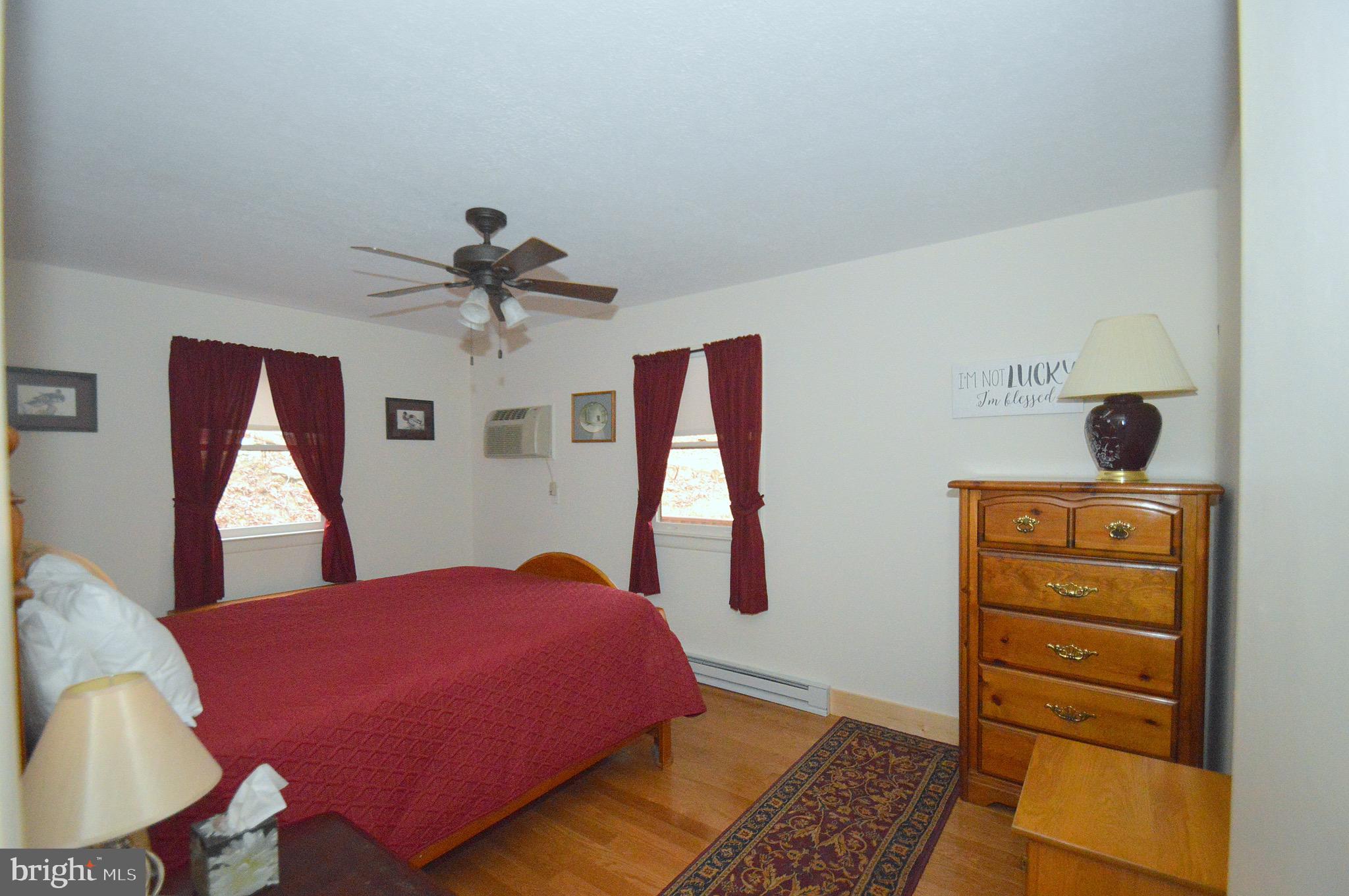 ROUSE MOUNTAIN - Residential