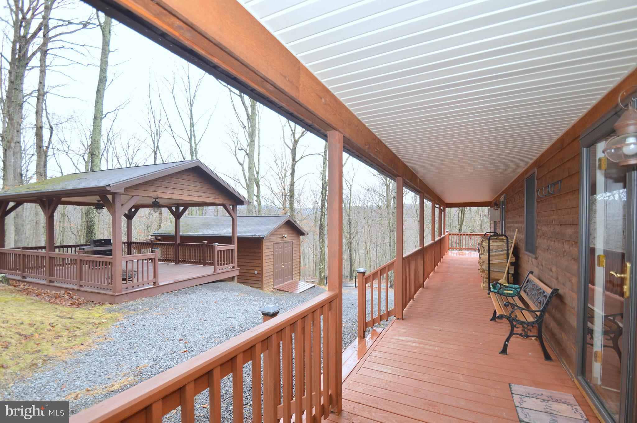 ROUSE MOUNTAIN - Residential