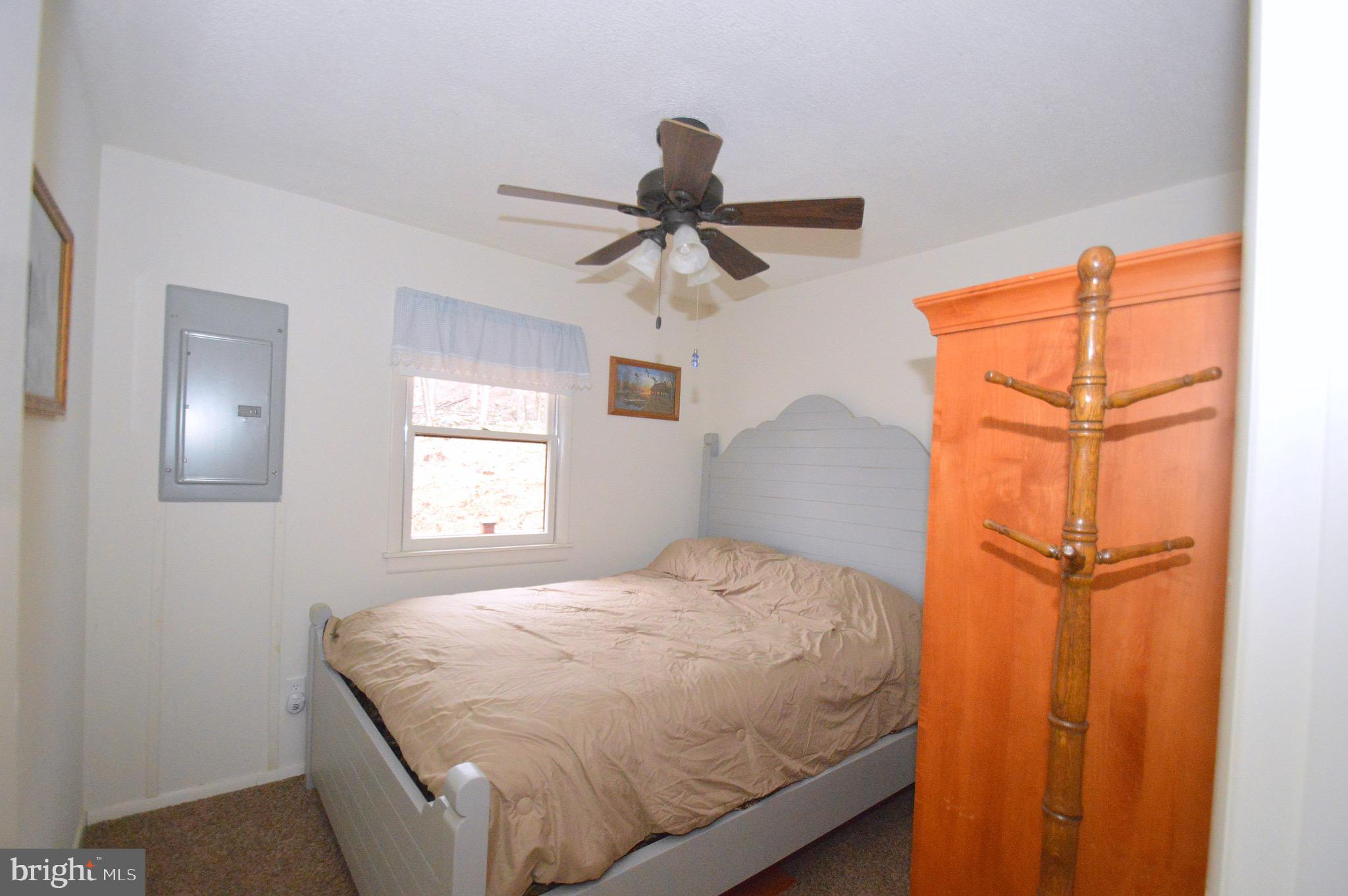 ROUSE MOUNTAIN - Residential