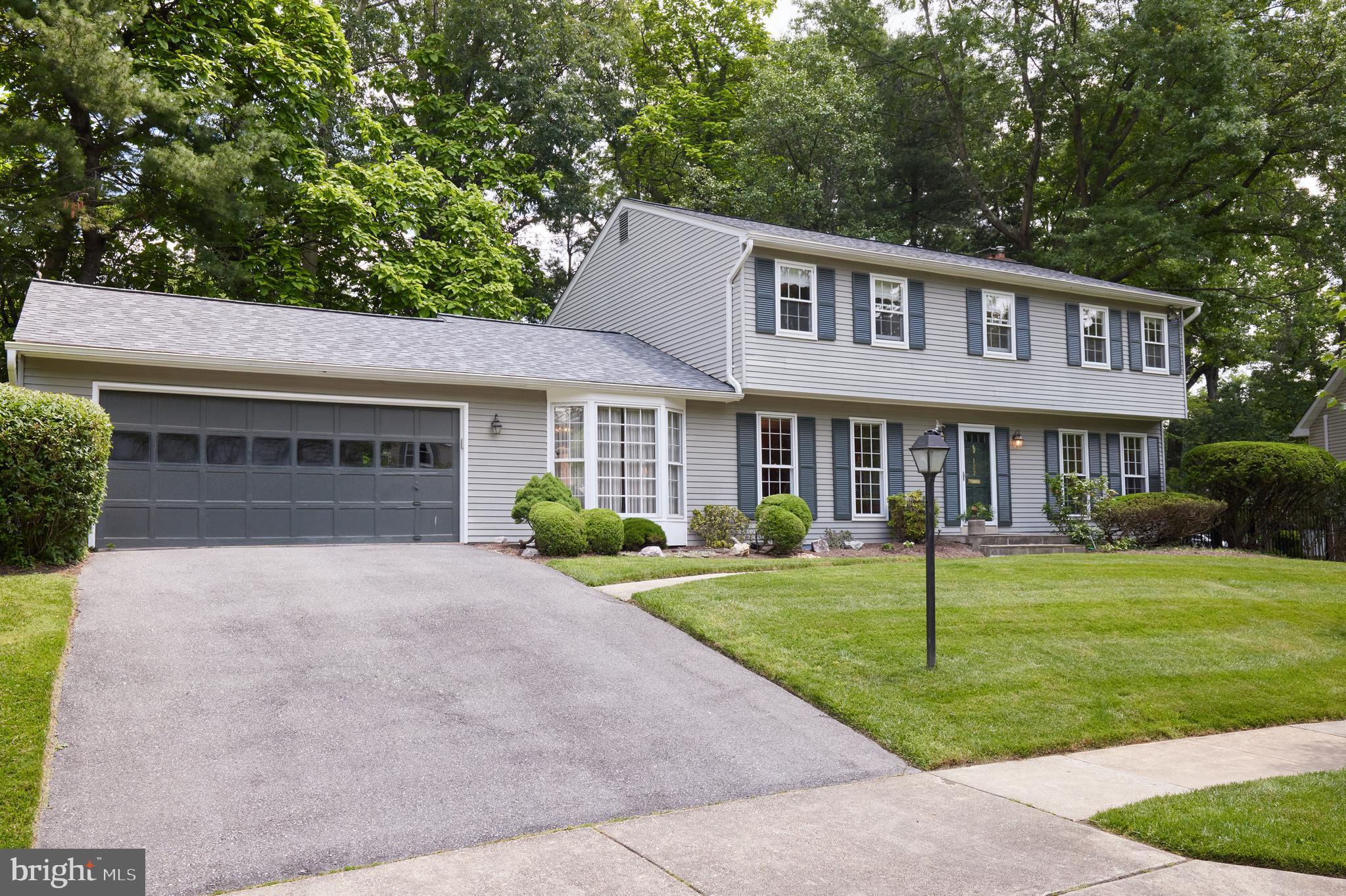 122 EVANS STREET
