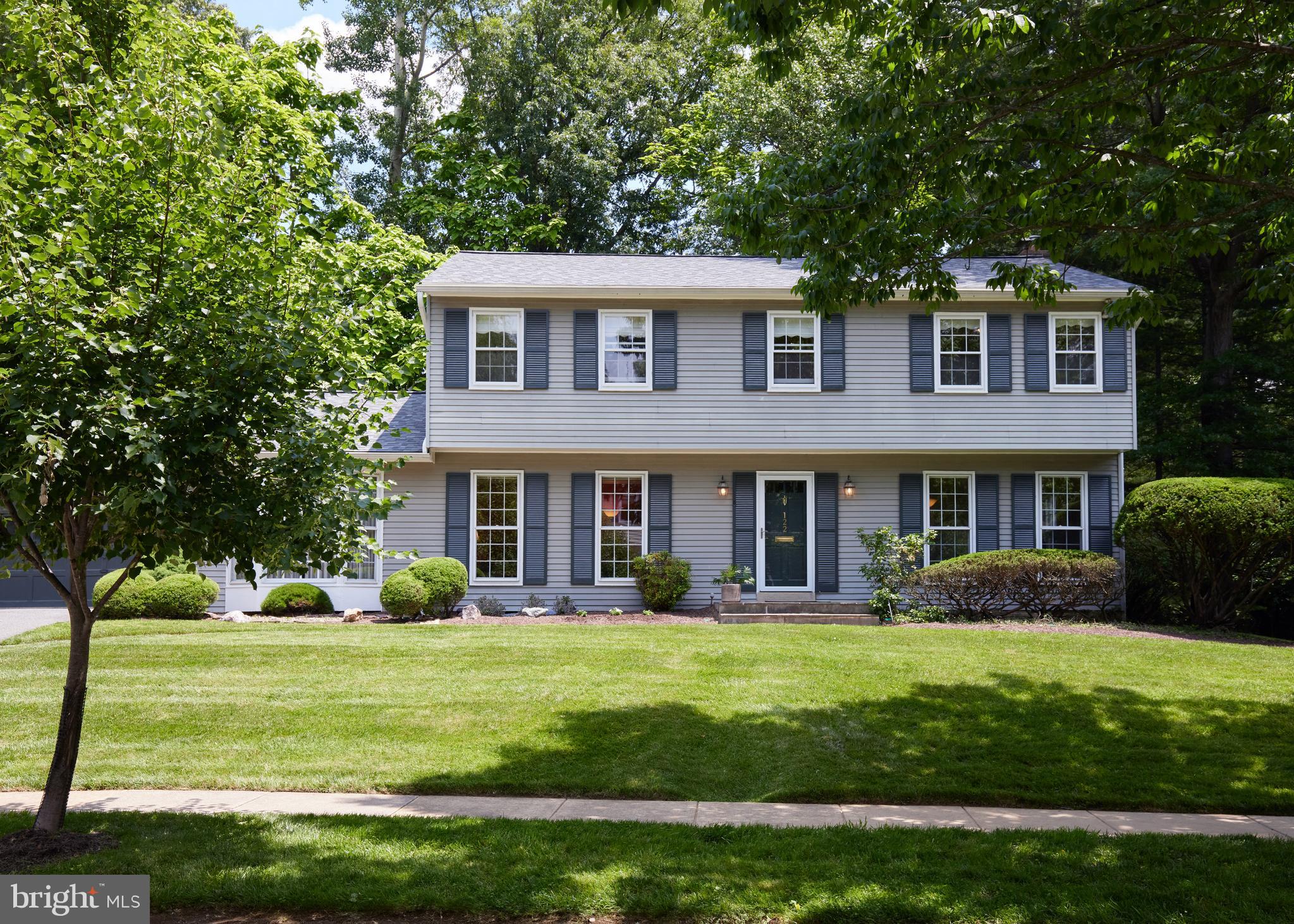122 EVANS STREET