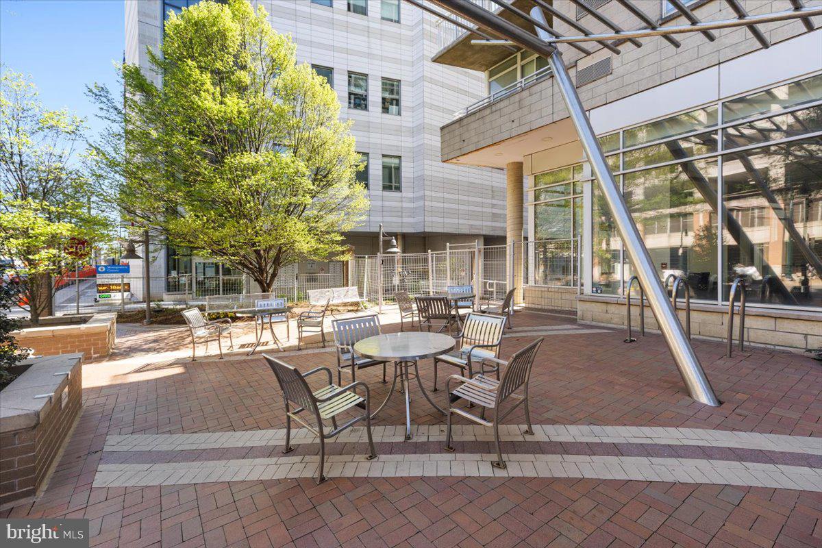DOWNTOWN SILVER SPRING - Residential