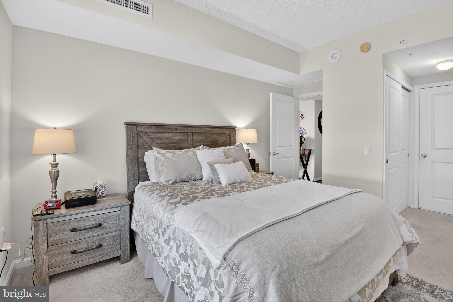 DOWNTOWN SILVER SPRING - Residential