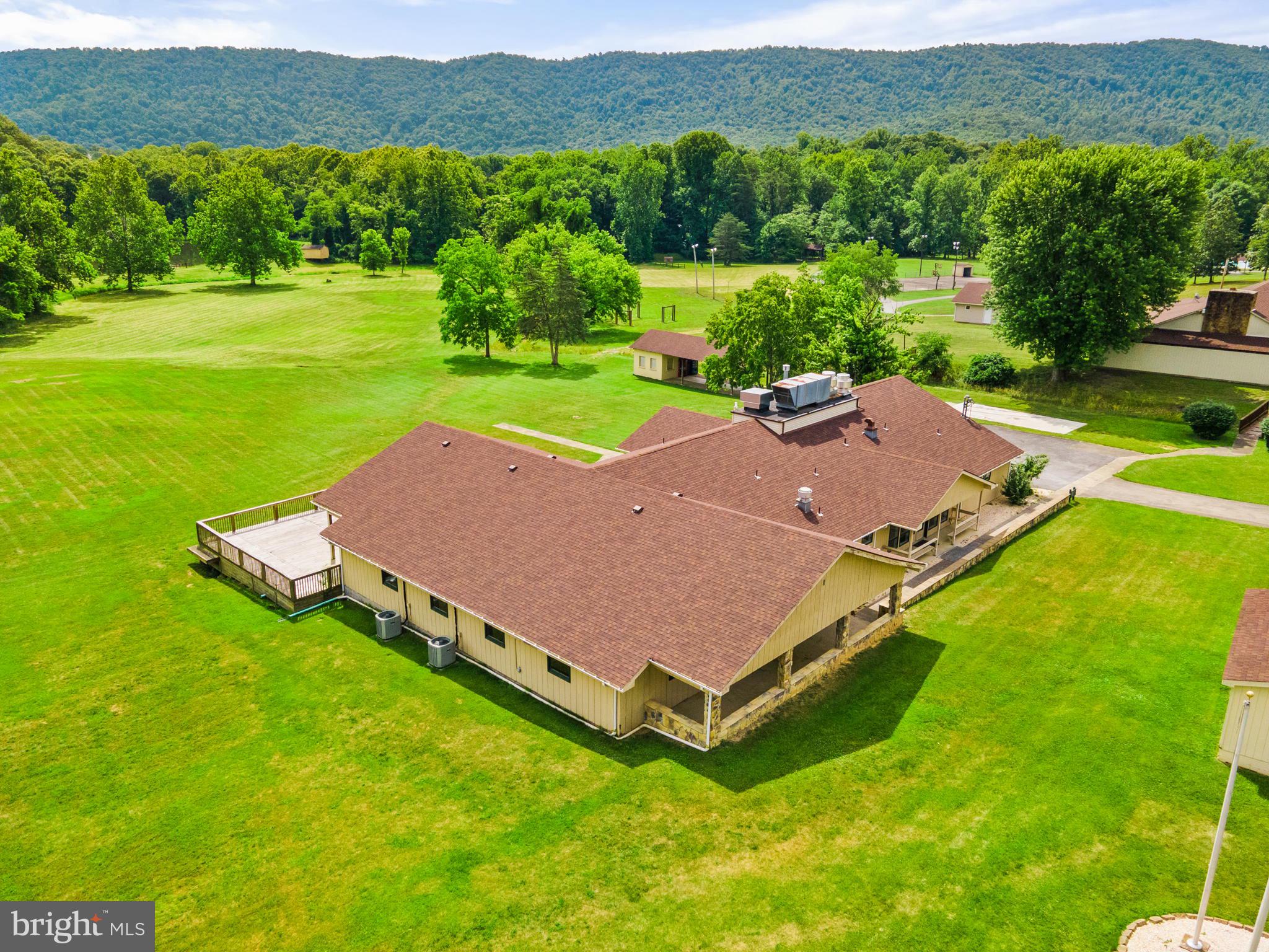 HEDGESVILLE - Commercial Sale