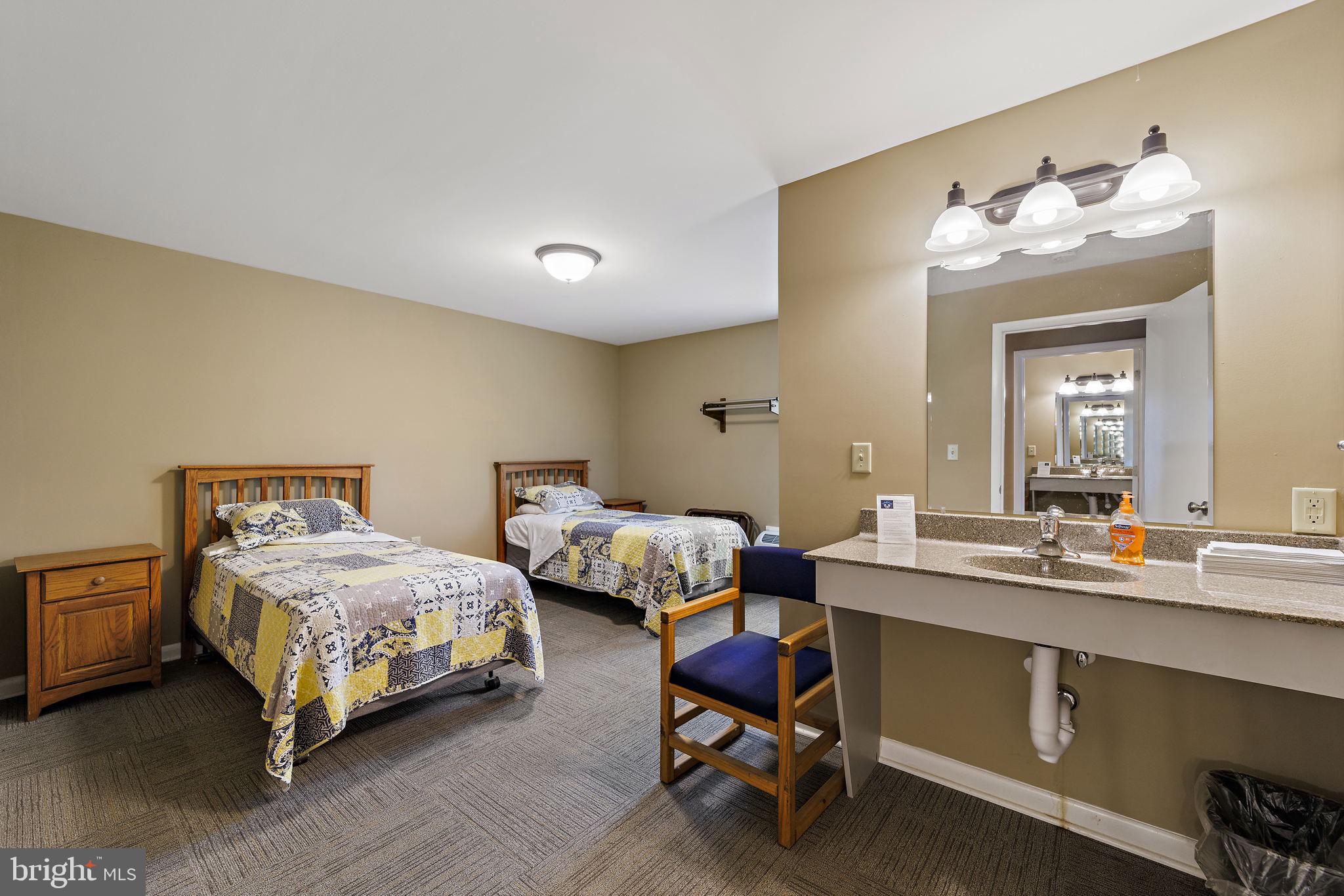 HEDGESVILLE - Commercial Sale