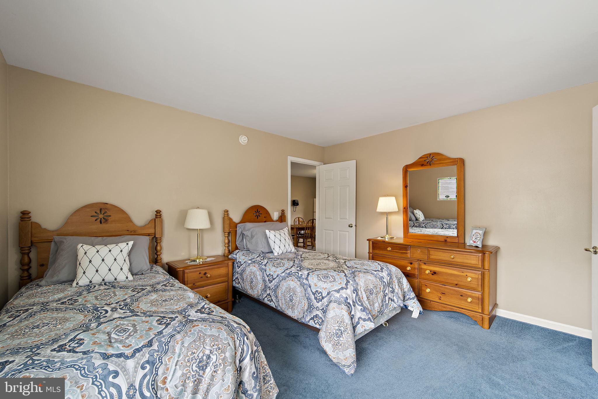 HEDGESVILLE - Commercial Sale