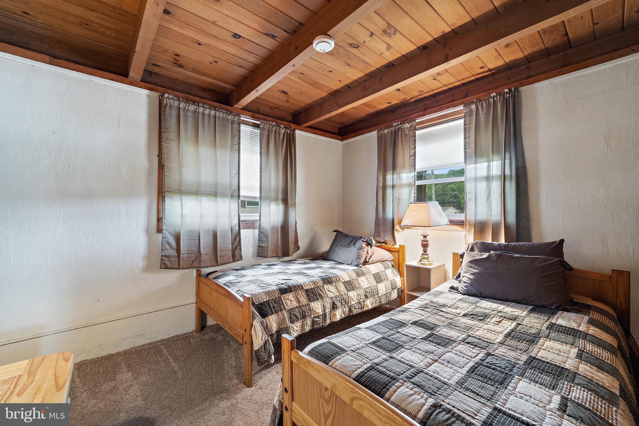 HEDGESVILLE - Commercial Sale