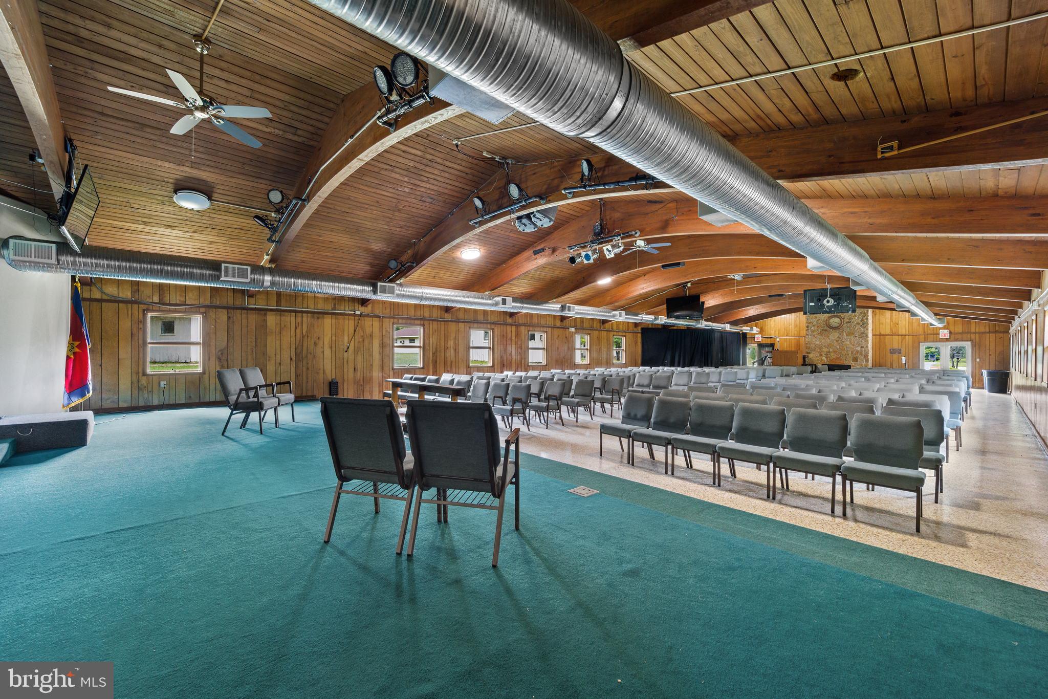 HEDGESVILLE - Commercial Sale