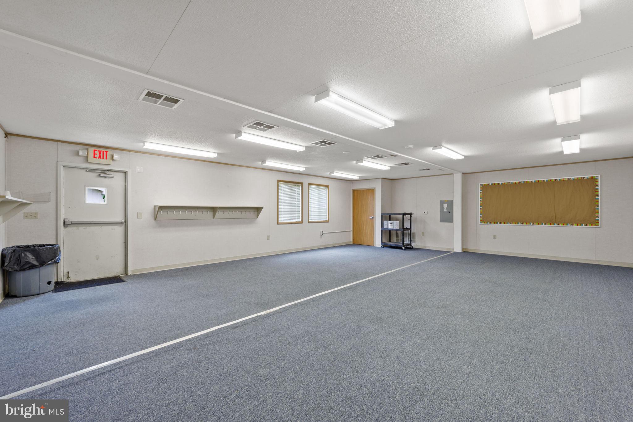 HEDGESVILLE - Commercial Sale