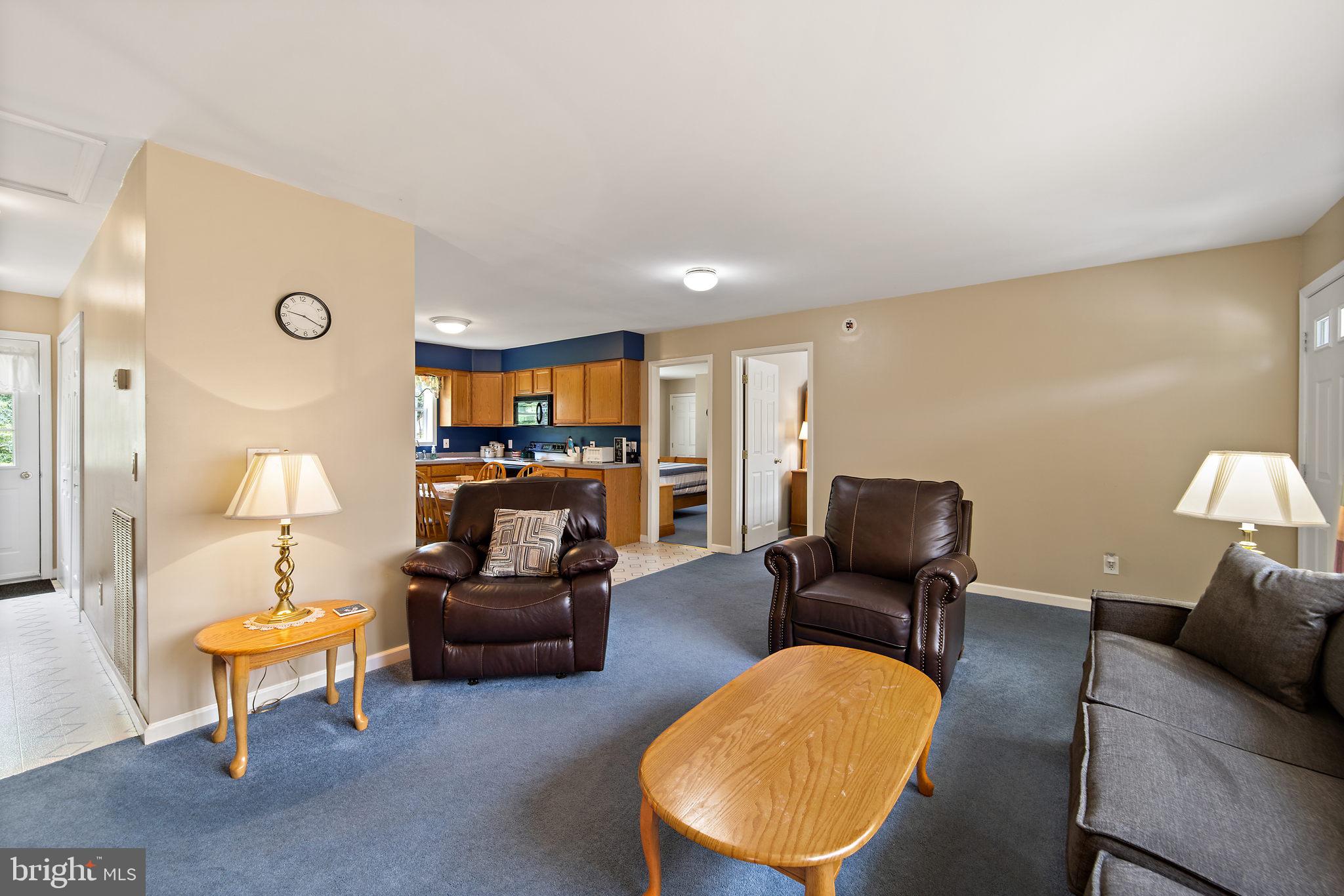 HEDGESVILLE - Commercial Sale