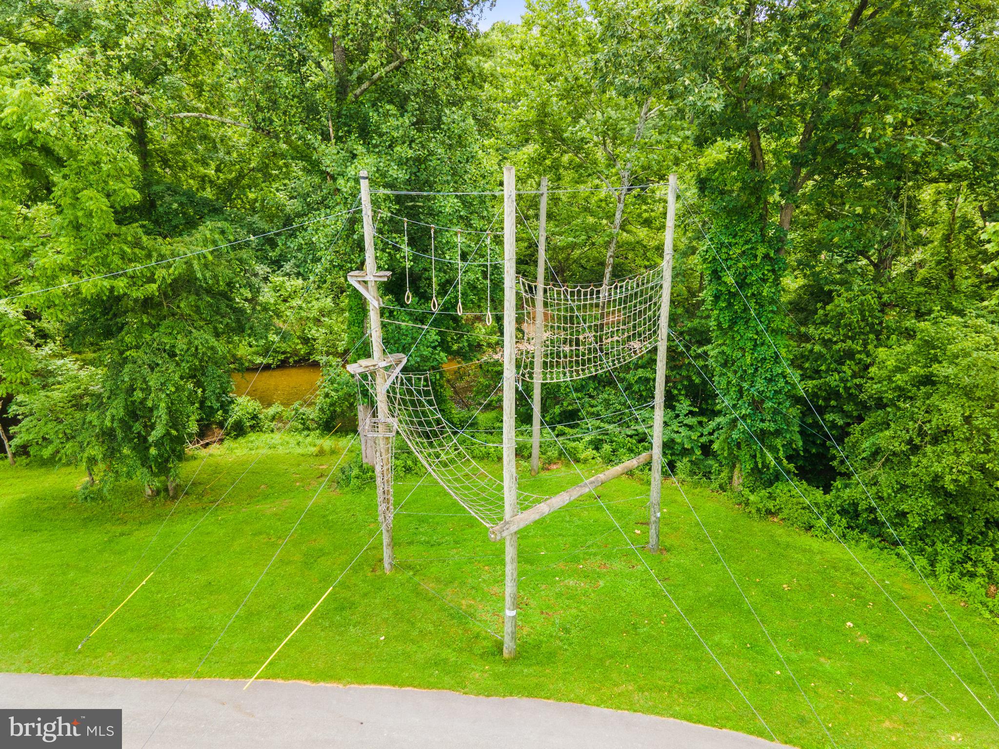 HEDGESVILLE - Commercial Sale