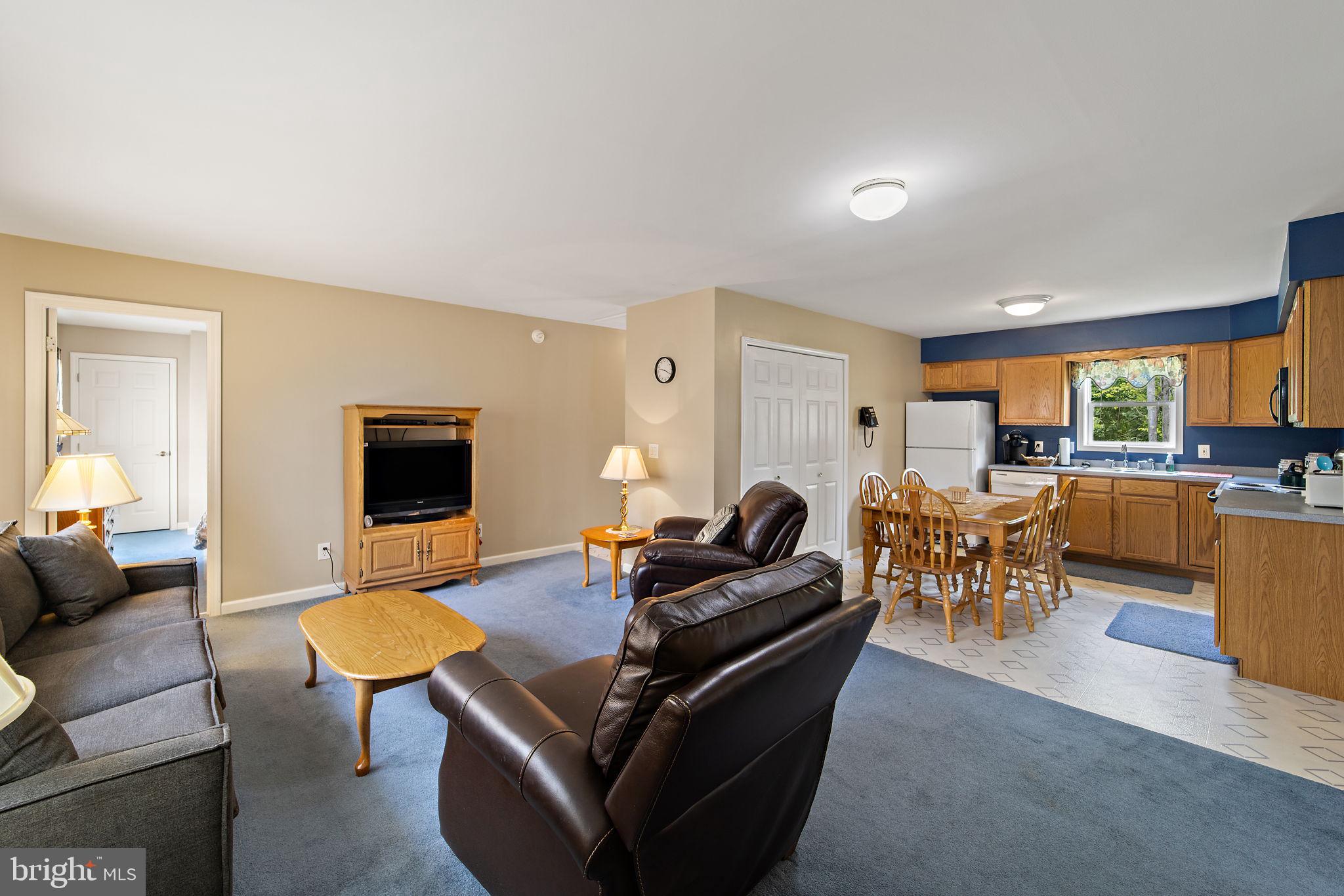 HEDGESVILLE - Commercial Sale