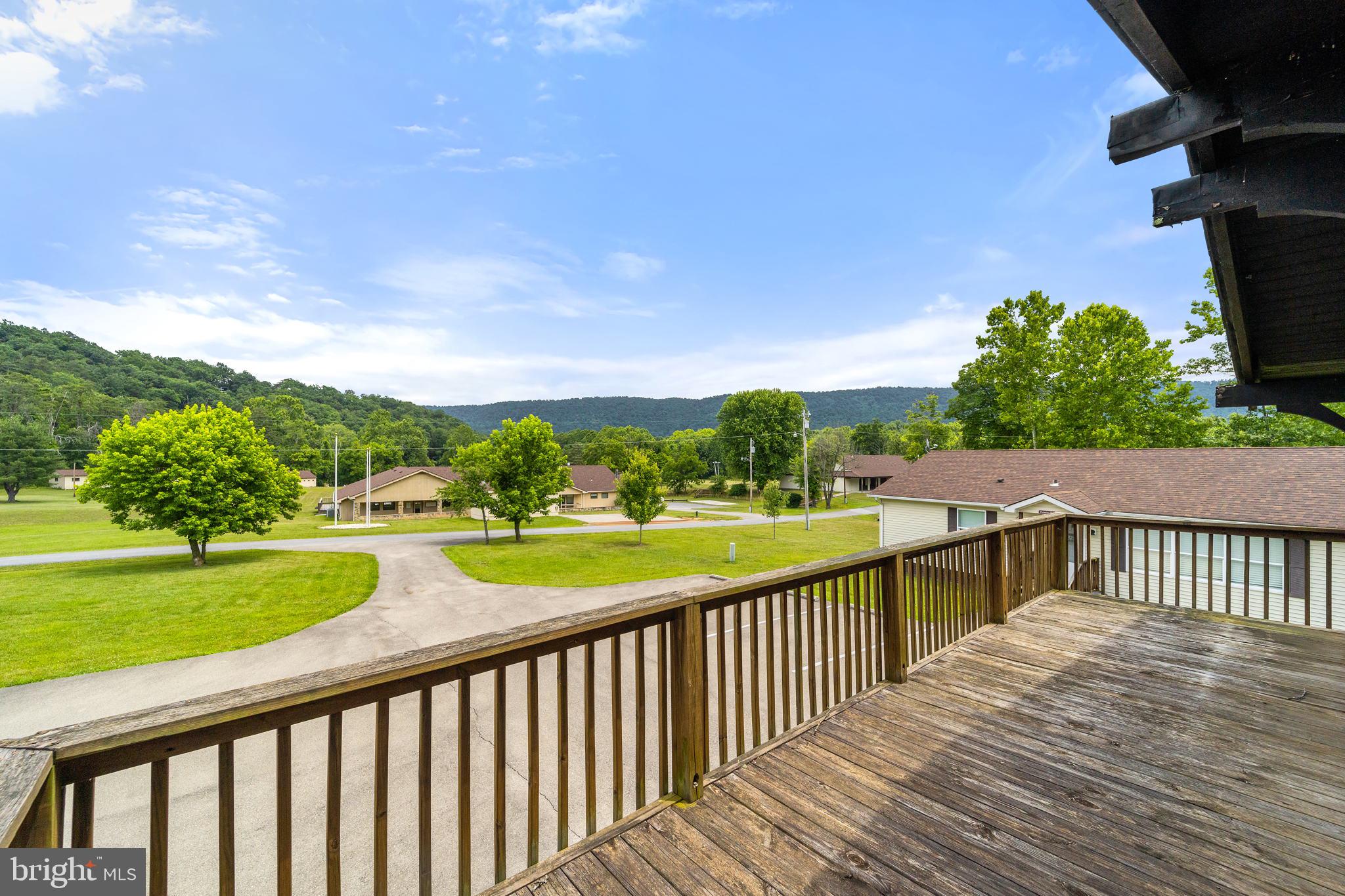 HEDGESVILLE - Commercial Sale