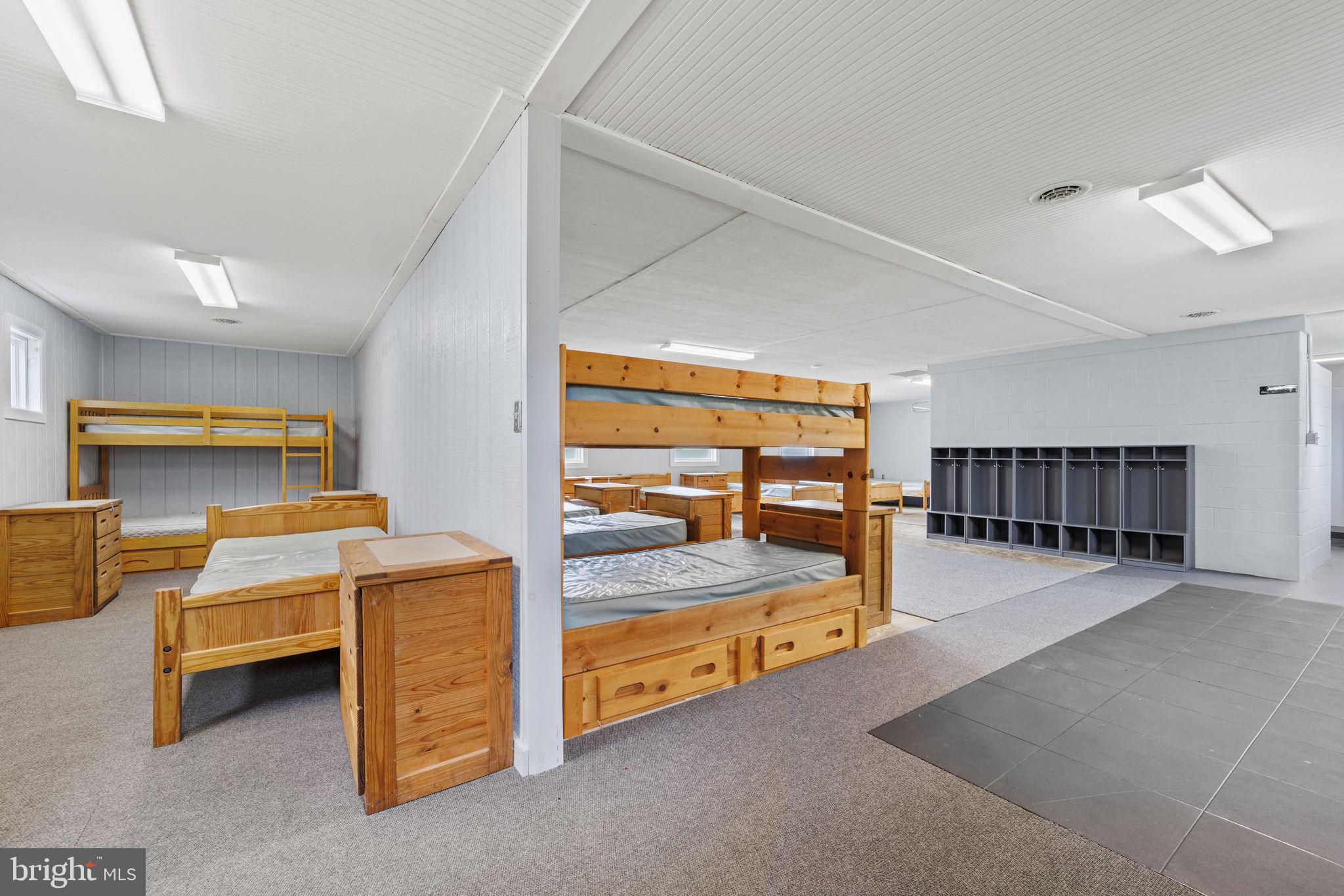 HEDGESVILLE - Commercial Sale