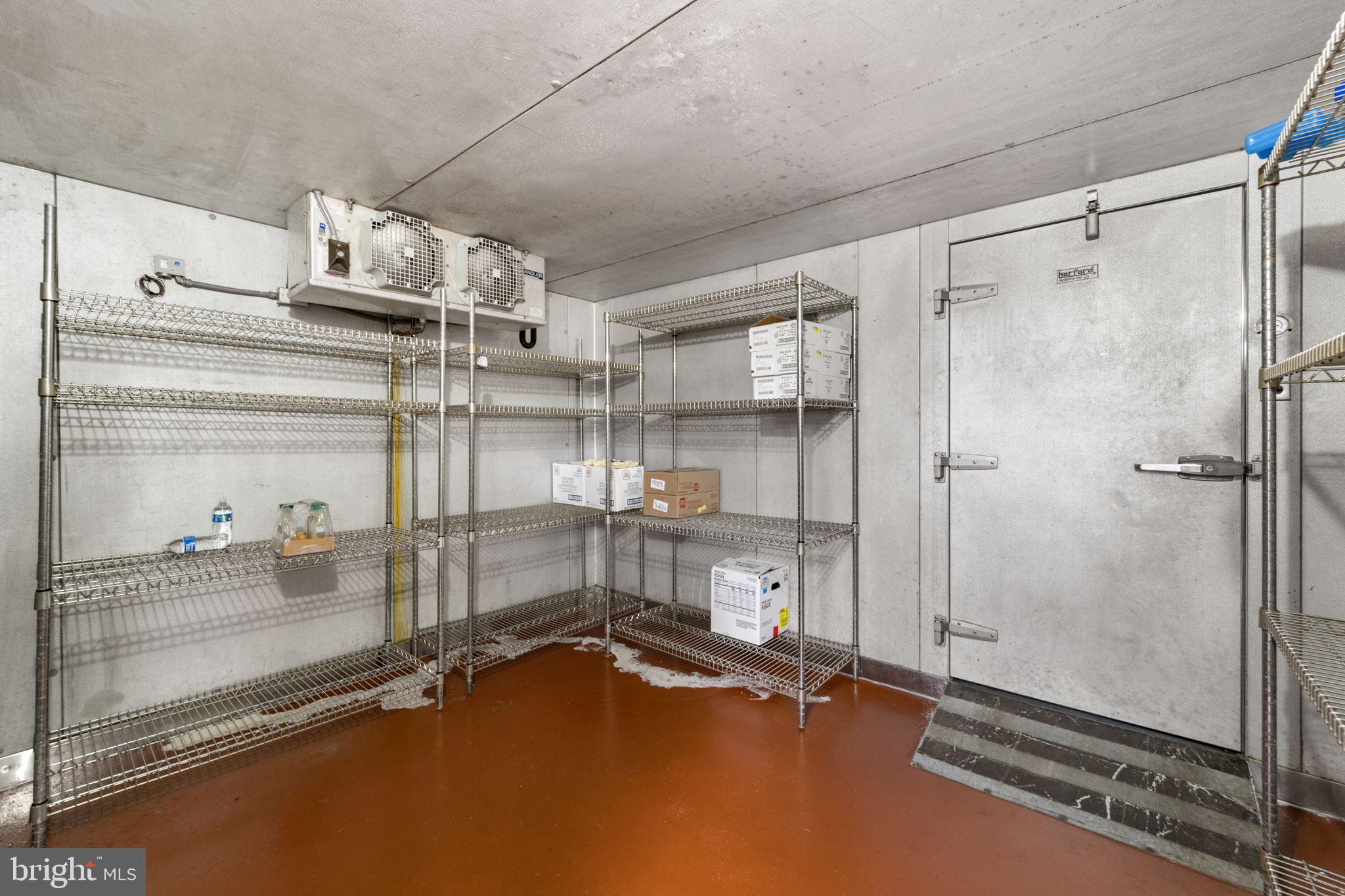 HEDGESVILLE - Commercial Sale