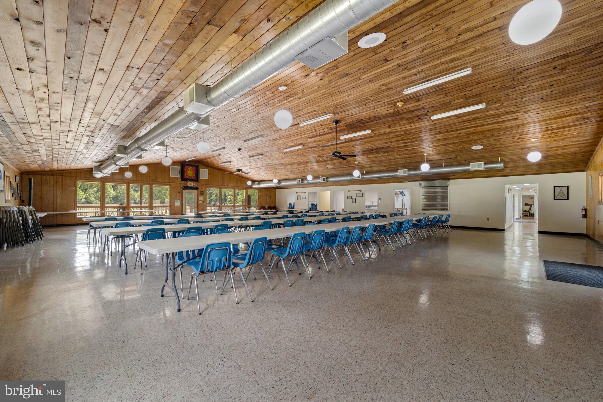 HEDGESVILLE - Commercial Sale